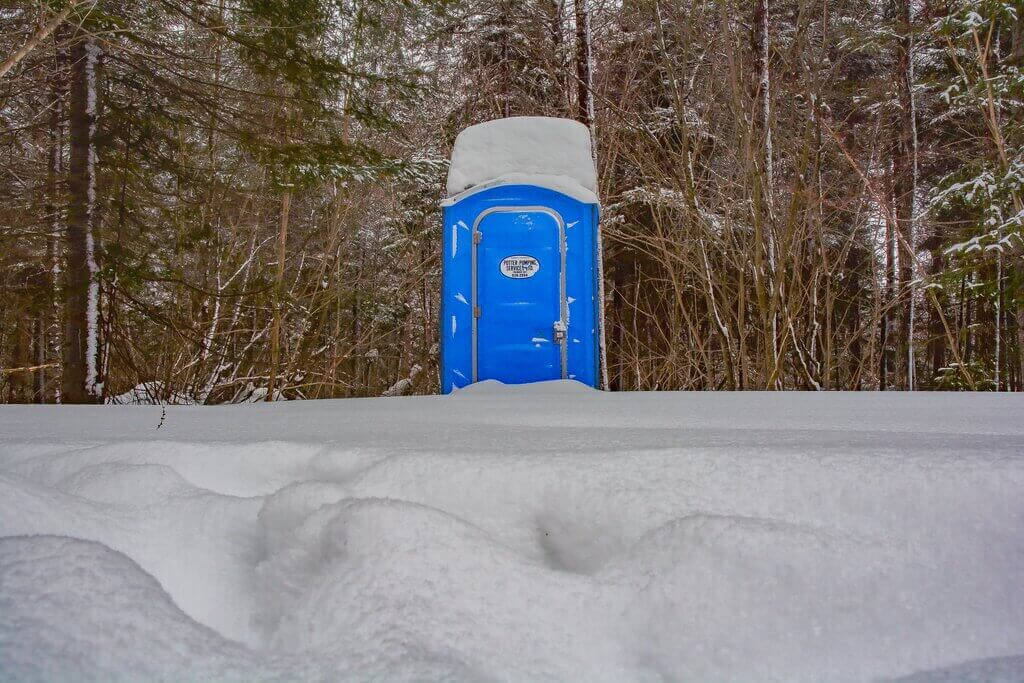 Porta Potty in Winter